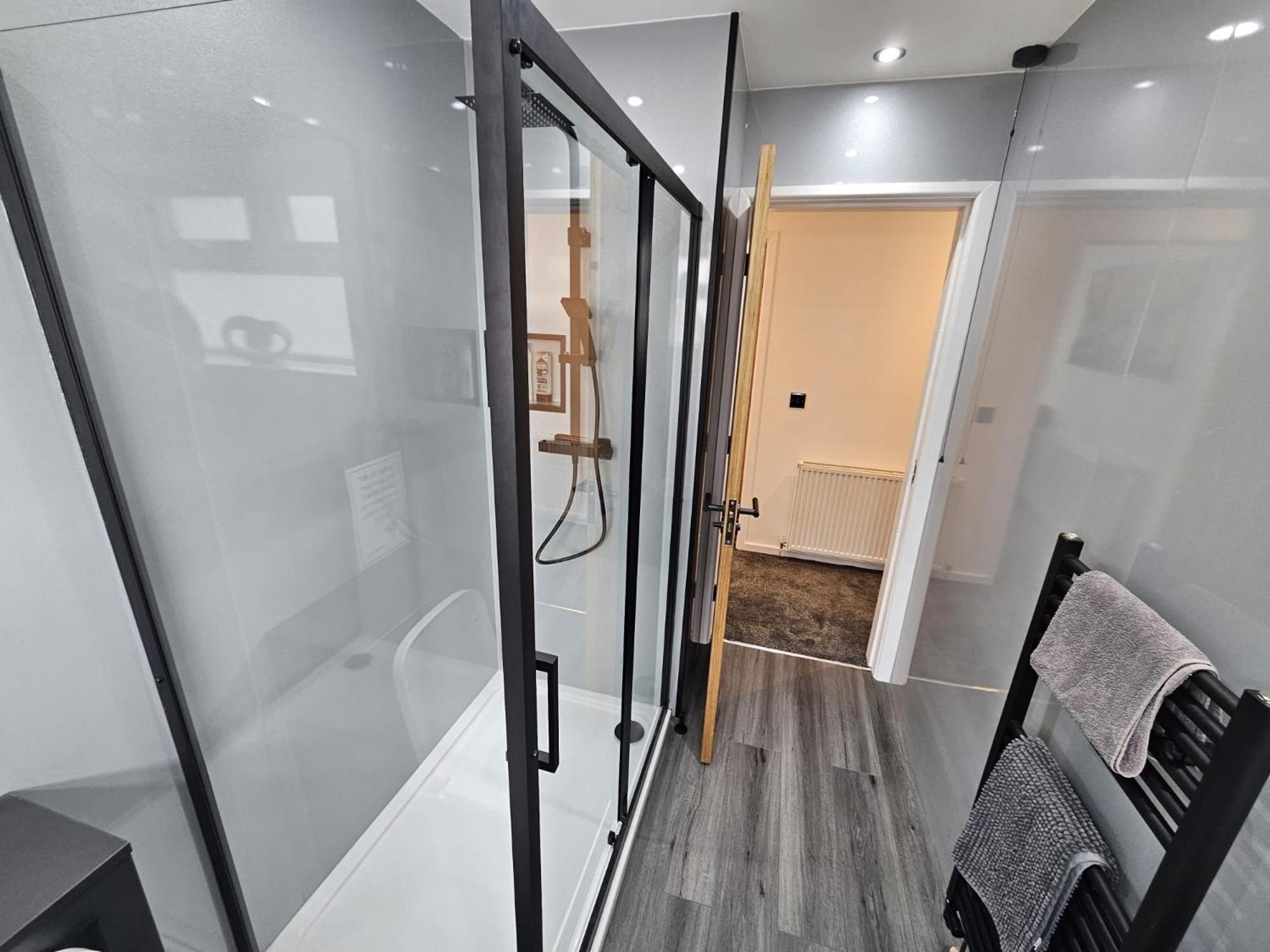 Ferienhaus Modern Spacious Walking Distance To Castle & Town *